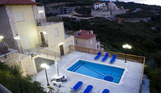 Great Escape villas suitability for family's - very clean friendly to all