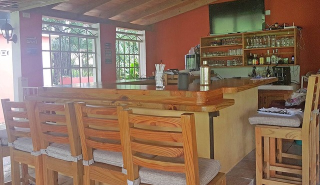 Guest-friendly hotel room with cable TV, Internet, fridge, restaurant