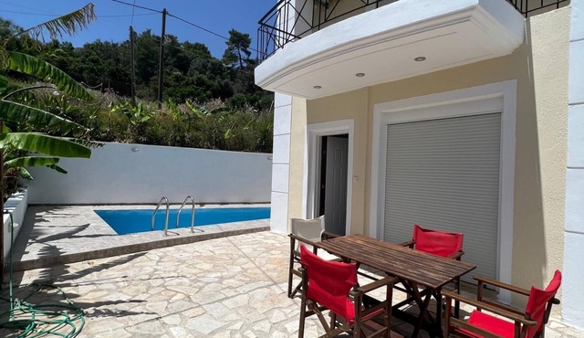 Helen's House at Ratzakli