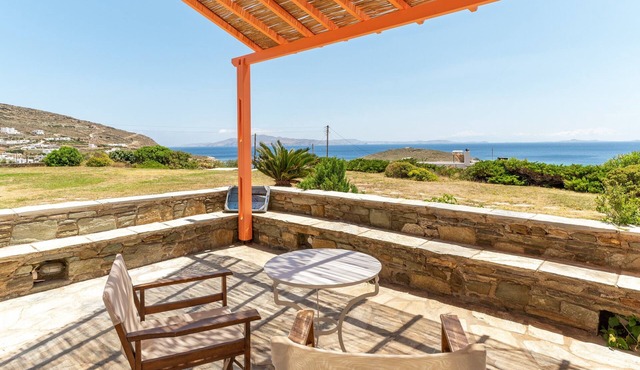 Holiday Home 'Anemologio 201 Tinos' with Sea View, Wi-Fi and Air Conditioning