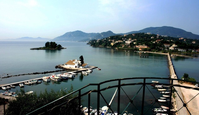 Holiday house Perama for 3 - 6 persons with 3 bedrooms - Holiday house