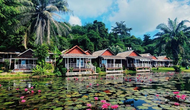 Holiday Resort - SHA Plus