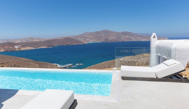 HoM Mykonos. 4-bedroom sea & sunset view Villa with private pool