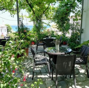 Hotel Erato