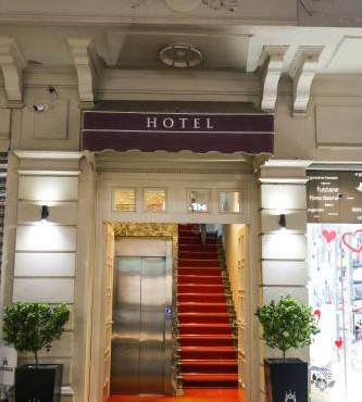 Hotel Monarch
