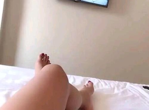HOTEL & ROOM