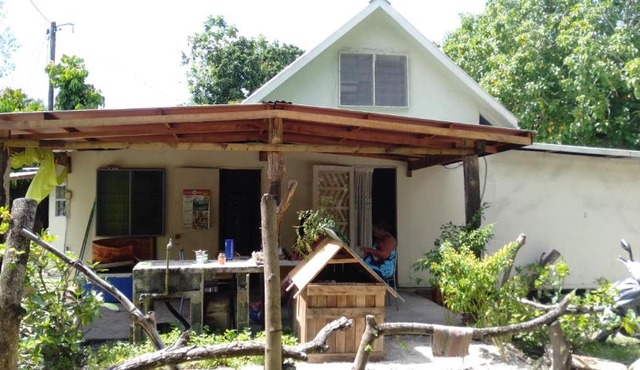 Huahine Backpacker