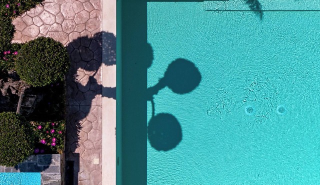 If you want to combine calmness and art , Arthouse is for you