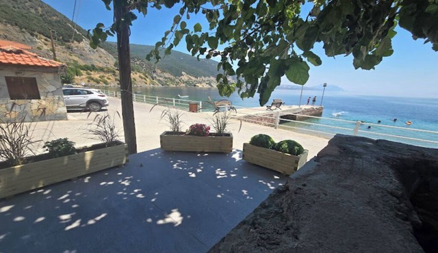 ILIA SUITE EVIA GREECE "THALASSA"