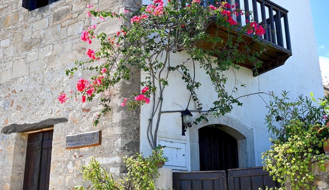 Ilianthos Traditional Maisonette