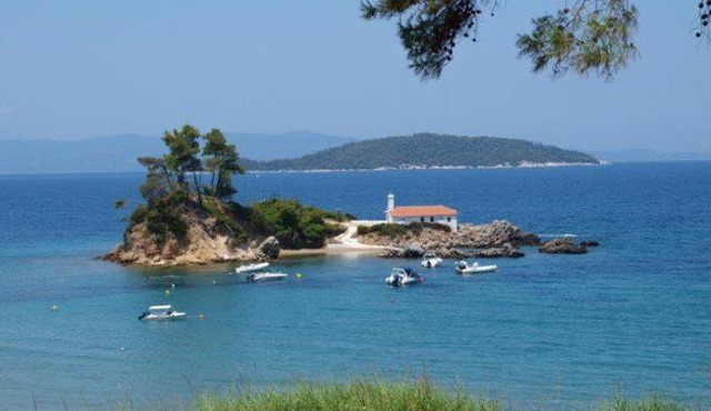 ilias appartements tsaprounis