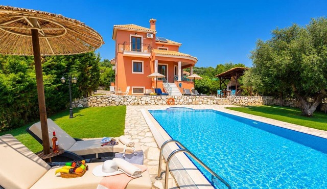 Ilios Kefalonia - Three Bedroom Villa, Sleeps 6