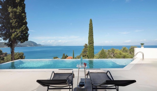 Infinity - Four Bedroom Villa, Sleeps 8