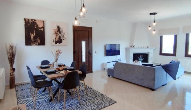 "IRO HOUSE" 600m from the beach