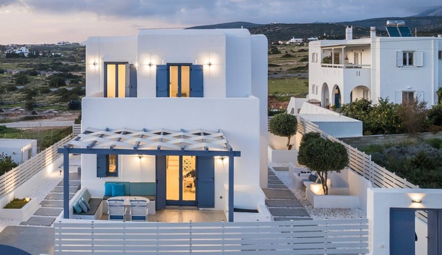 ISholidays Paros Pebble Summer House
