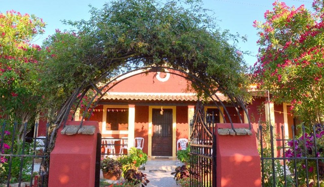 Issos Apartments