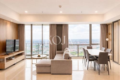 IZUMO 3 Br Apartment Hillcrest near Siloam Hospital