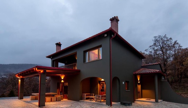 K Ardamis Estate