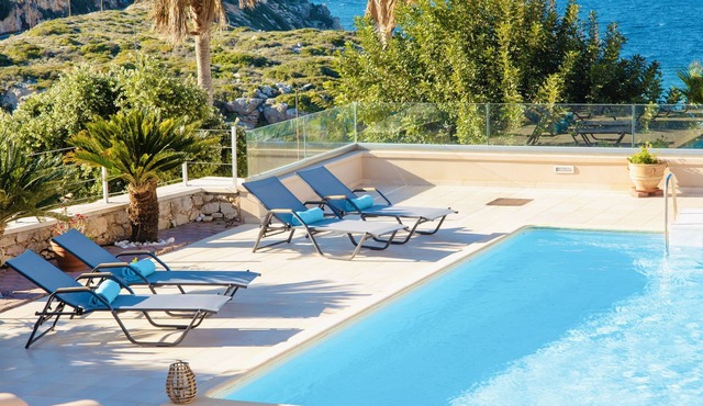 Kiki's exeptional Villa in Gerani, 500m from the beach