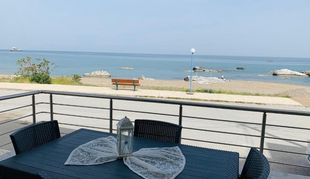 Kima Stegna sea view