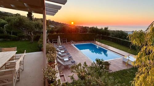 Kivotos Villa Private Pool