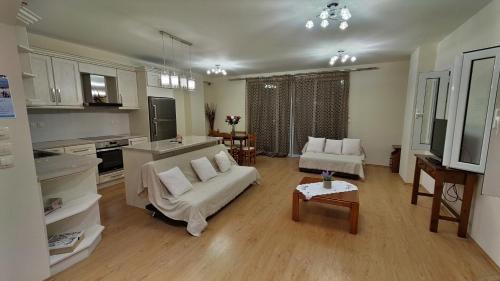 kostas apartment