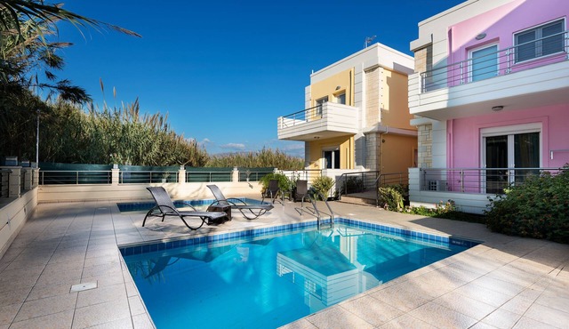Kronos Villas