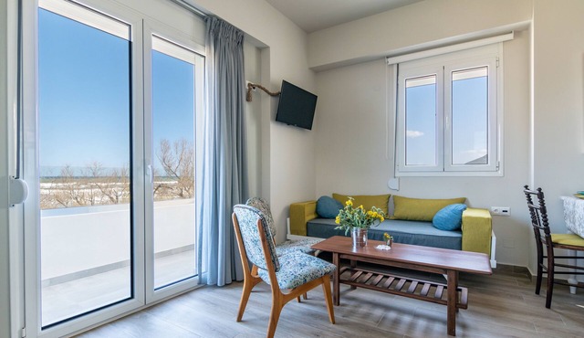 Kyma seaside Apartment 1, Episkopi beach Rethymno