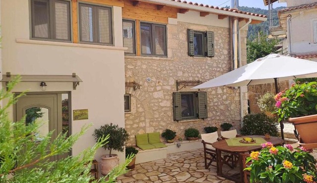 La casa di Bella a tradional stone house with barbecue