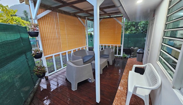 Large house 5 minutes from the mythical Teahupoo wave. Ideal for families