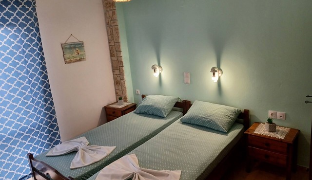 Lefteri's Rooms III (Apartment With Balcony)