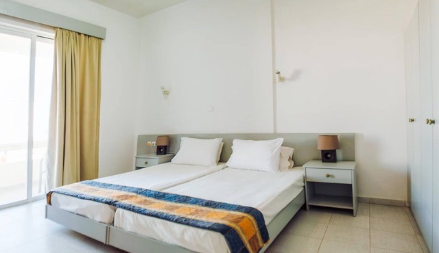 Lefteris Insta-worthy Studio with Balcony