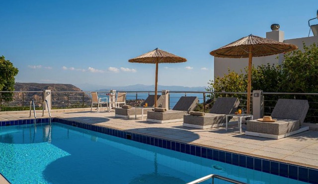 Lenikos Resort