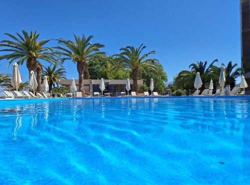 Long Beach Hotel & Resort
