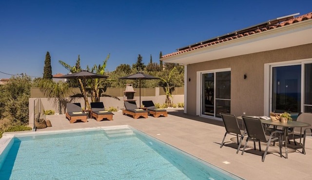 Lourdas Sunshine with Private Pool