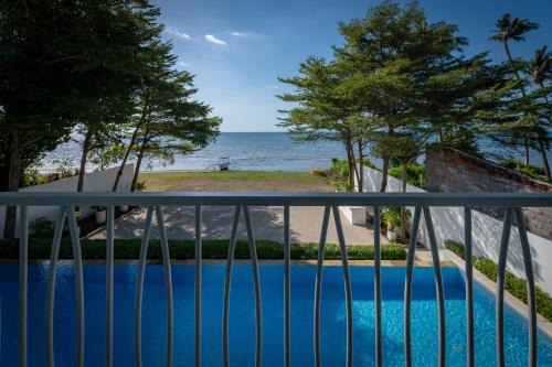 Lusa Beach Studios Lovina
