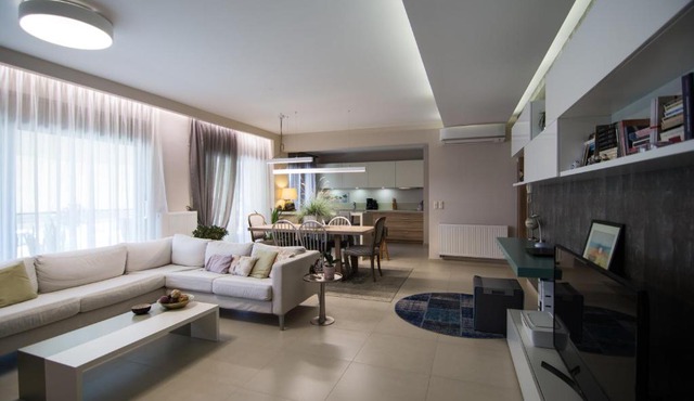 Luxurious Apartment
