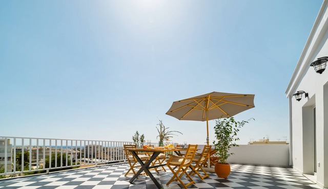 Luxurious Apartment with Big Sea View Terrace - Central Location