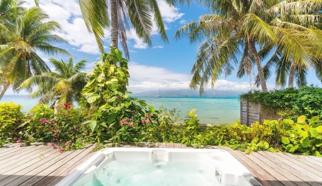 Luxurious Ocean Front 5BR Villa
