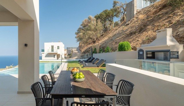Luxury Villa Verde