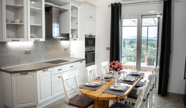 Luxury home with large spaces in a beautiful natural arean