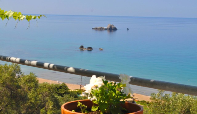 Luxury Loft Apartment with Pool - Pelekas Beach, Corfu