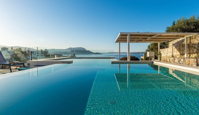 Luxury Villa Eureka - BY APOKORONAS VILLAS