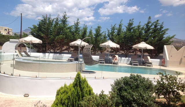Luxury Villa in Alyko