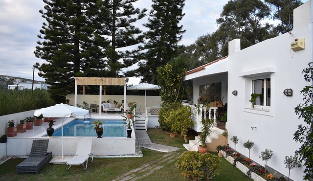 Magical Villa Karteros, near the beach