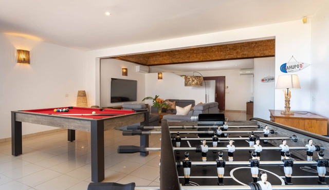 Magnificent 5 Br Villa with pool: amazing views