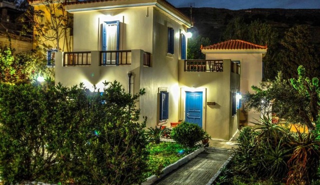 Mainades Studio - Andros Peaceful Retreat