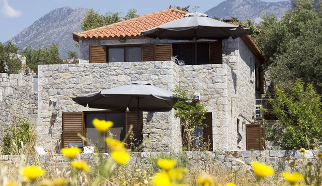 Mani-leonidashouses