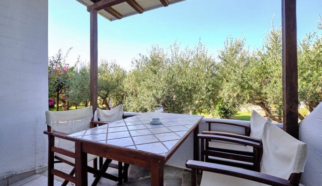 Marili Ground-Floor Two-Room Apartment with Kitchen & Garden View in Paros