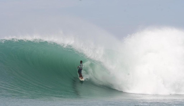Marlynto Surf Camp